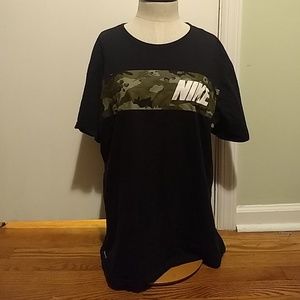 Nike t-shirt